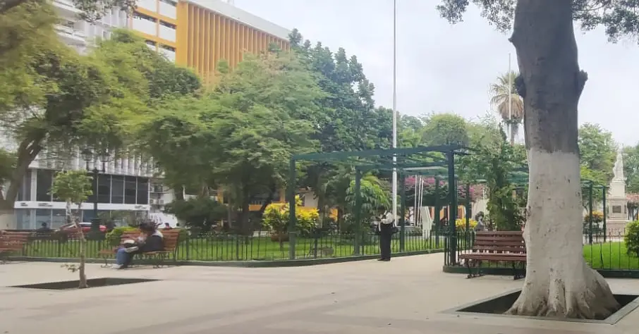 Alquiler de autos cerca del aeropuerto de Piura