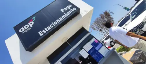 Estacionamiento del aeropuerto de Tumbes donde te esperamos